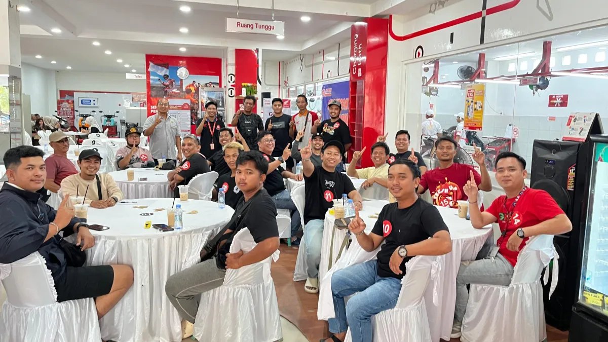 Kompetisi Domino Warnai Event Showroom Honda Trio Motor Sampit