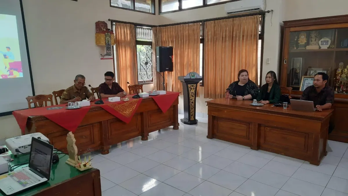 UNBI Gelar Pelatihan Digitalisasi Kearsipan untuk Perangkat Desa Cemagi
