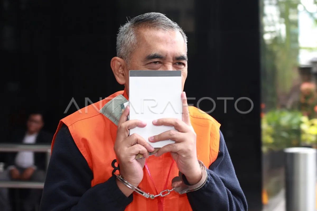 KPK Periksa Tersangka Suap Sengketa Lahan dengan Barang Bukti Rp850 Juta