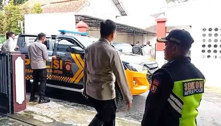 SENKOM MITRA POLRI Klaten Amankan Kunjungan Kapolres ke DPD LDII di Bulan Ramadan