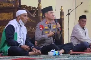Kapolda Maluku Gelar Sahur Bersama Warga Fiditan untuk Perkuat Perdamaian