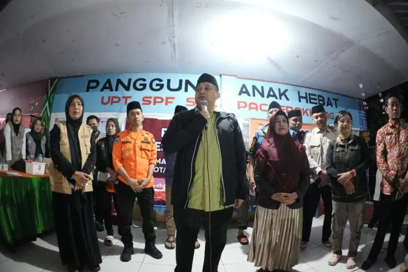 Wali Kota Makassar Pastikan Kebutuhan Logistik Pengungsi Banjir Terpenuhi