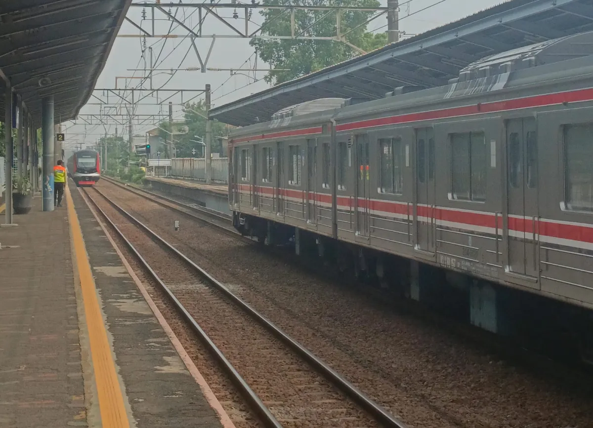 Ekspansi KRL Jakarta: Danantara Targetkan Jalur Cikampek dan Sukabumi Beroperasi Tahun Ini