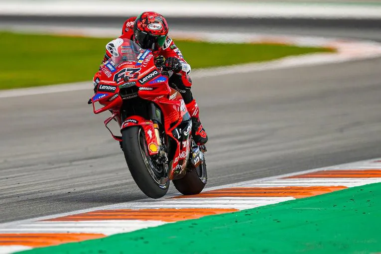 Bagnaia Dominasi Tes Pramusim MotoGP 2026, Marquez Terjatuh dan Cedera