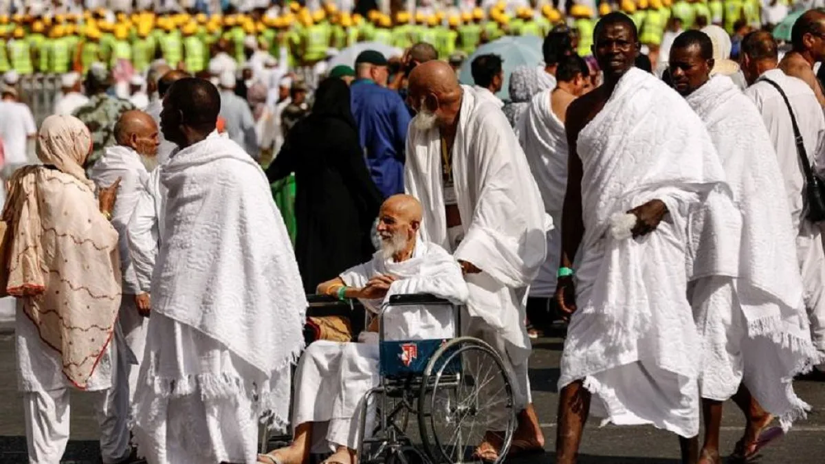 Jemaah Umrah Afrika Selatan Terlantar di Arab Saudi Akibat Konflik Timur Tengah