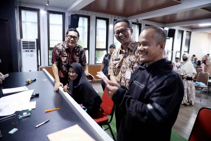 2.924 Warga Tangerang Terima Bantuan Sosial Uang untuk Ramadan