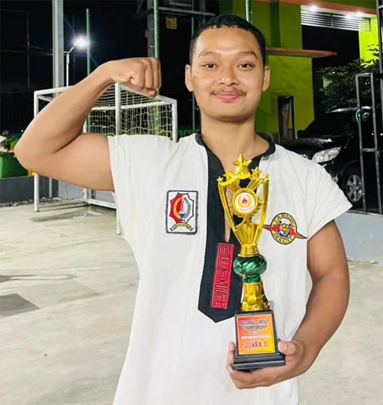 M. Irsyadul Ibad Raih Juara 2 Tarung Drajat Jatim 2026 Setelah Melalui Perjuangan Berat
