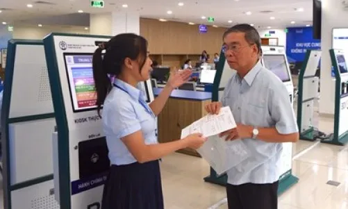 Tantangan Akses Layanan Publik Daring bagi Lansia dan Kelompok Rentan