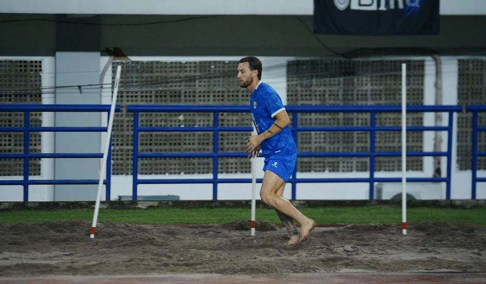 Marc Klok Kembali Berlatih, Siap Tampil Lebih Kuat