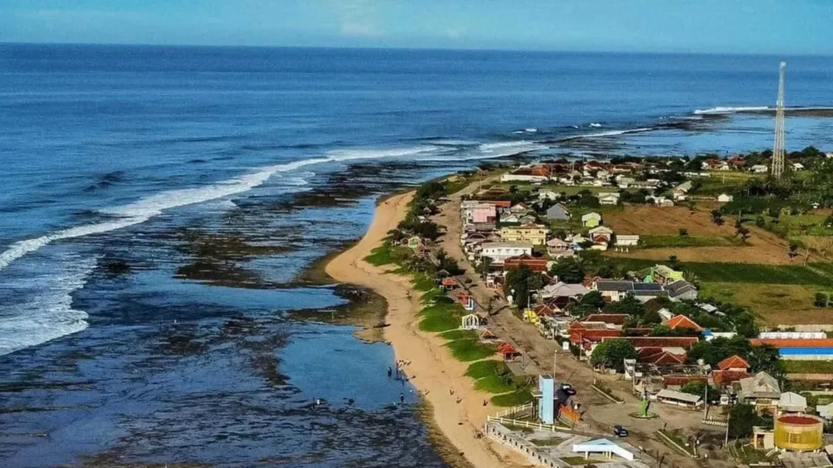 Destinasi Pantai di Garut untuk Ngabuburit Sore Hari