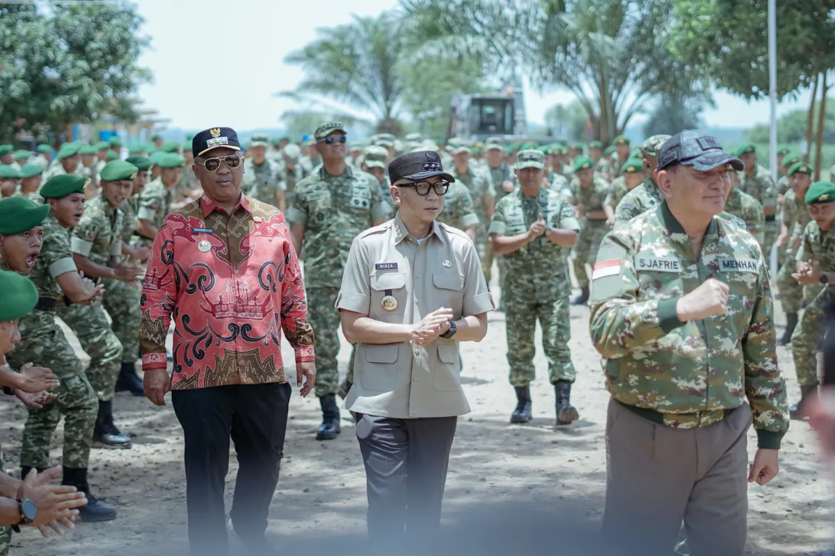 Gubernur Lampung Dampingi Menhan Tinjau Fasilitas Yonif TP 848 di Lampung Tengah