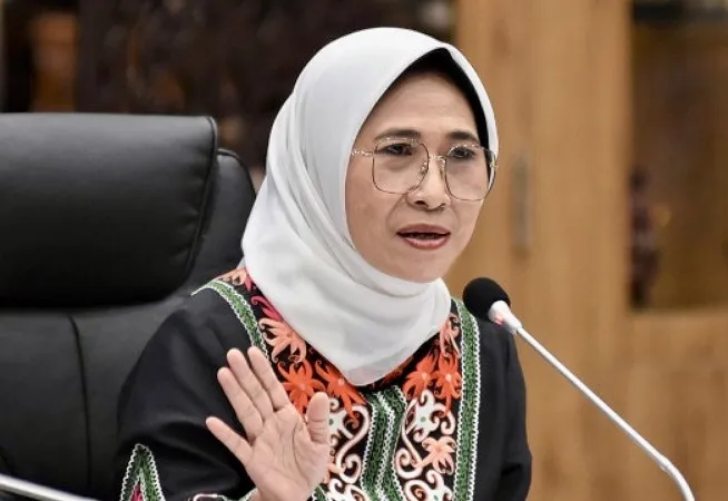 DPR Minta Standar Kebisingan Diterapkan pada Lapangan Padel