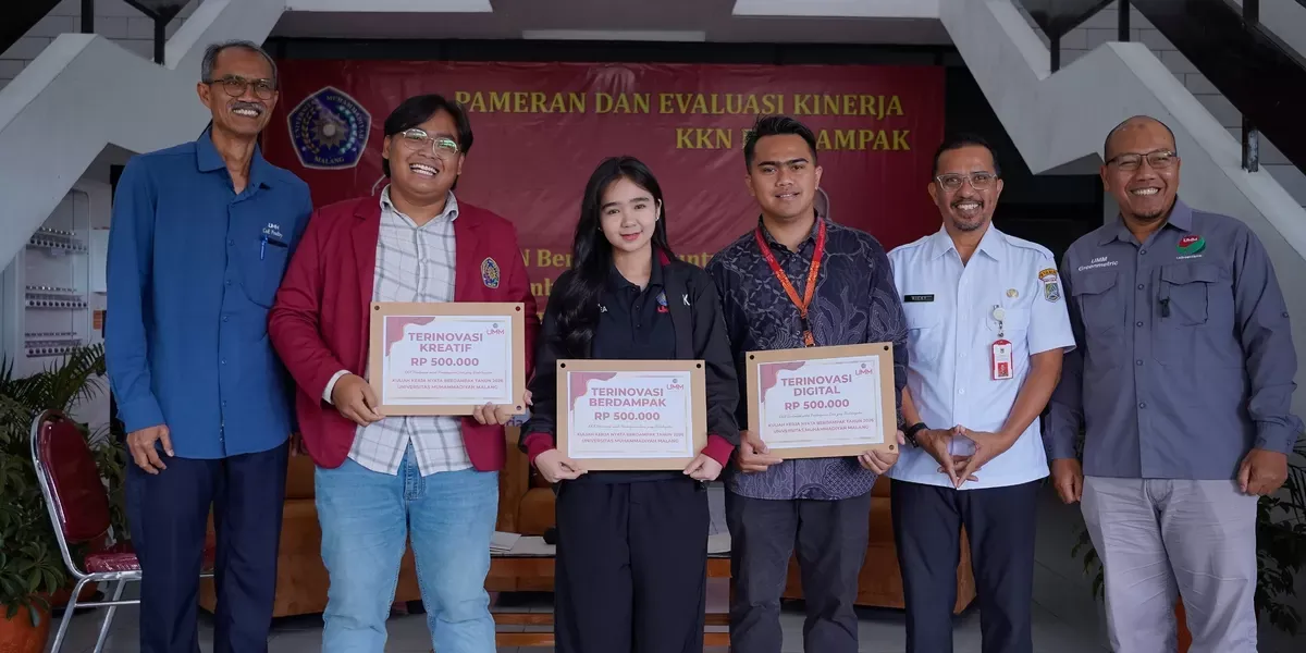 Kelompok 14 KKN Raih Penghargaan Ter-Digital di Pameran Inovasi UMM