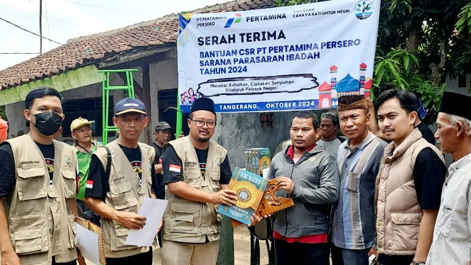 Yayasan Cahaya Hati Serahkan Bantuan Sarana Ibadah di Kabupaten Tangerang