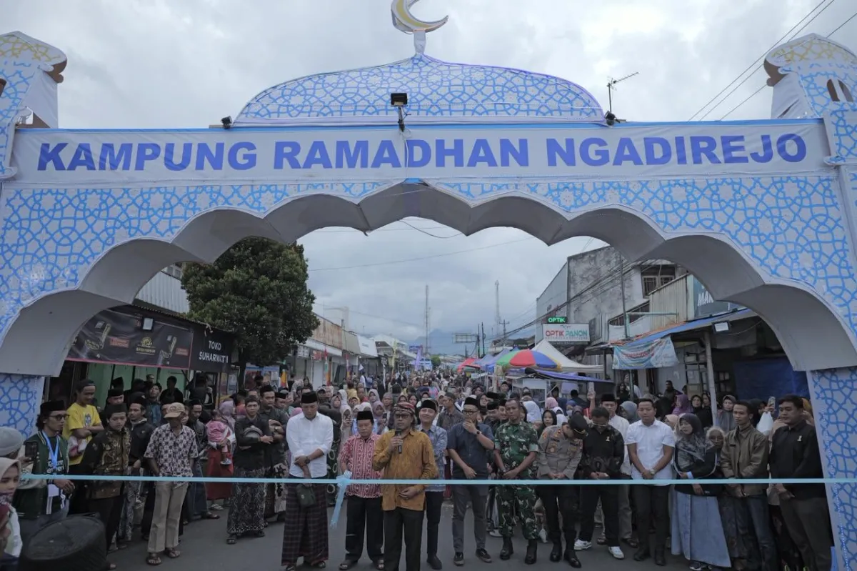 Kampung Ramadan Ngadirejo: Peluang Ekonomi Baru di Tengah Bulan Suci