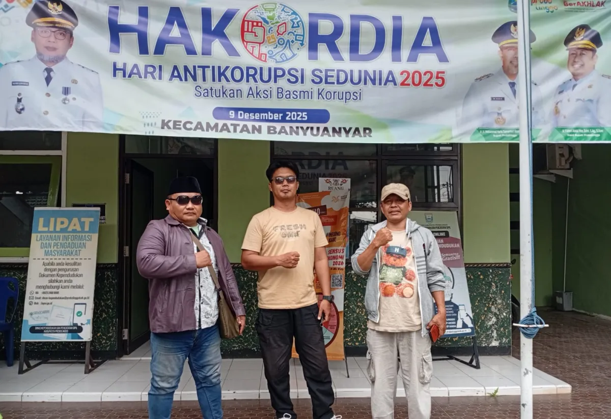 Camat Banyuanyar Tegaskan Tertib Administrasi untuk Perangkat Desa