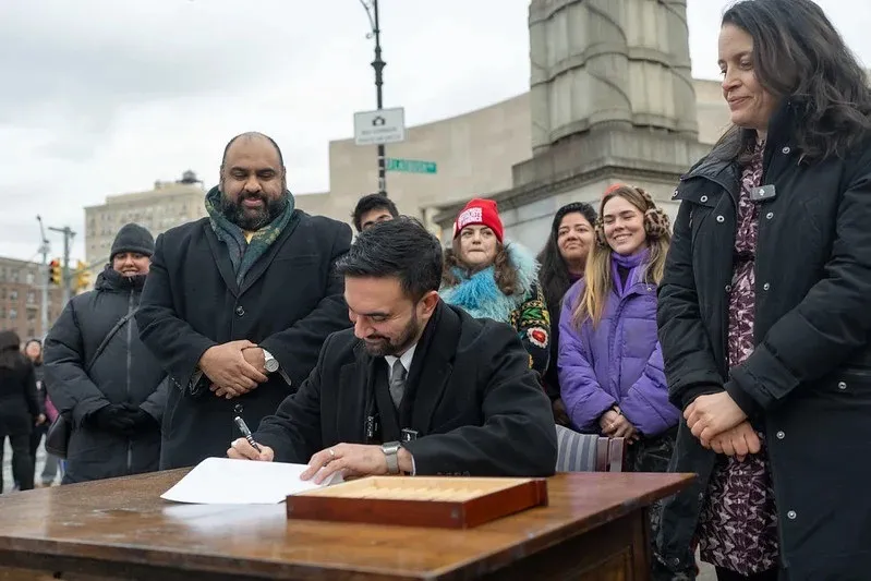 Sosialisme di Pusat Kapitalisme: Tantangan Zohran Mamdani di New York