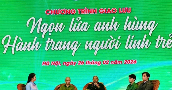 Relawan Muda Hanoi Siap Berangkat Wajib Militer dengan Semangat