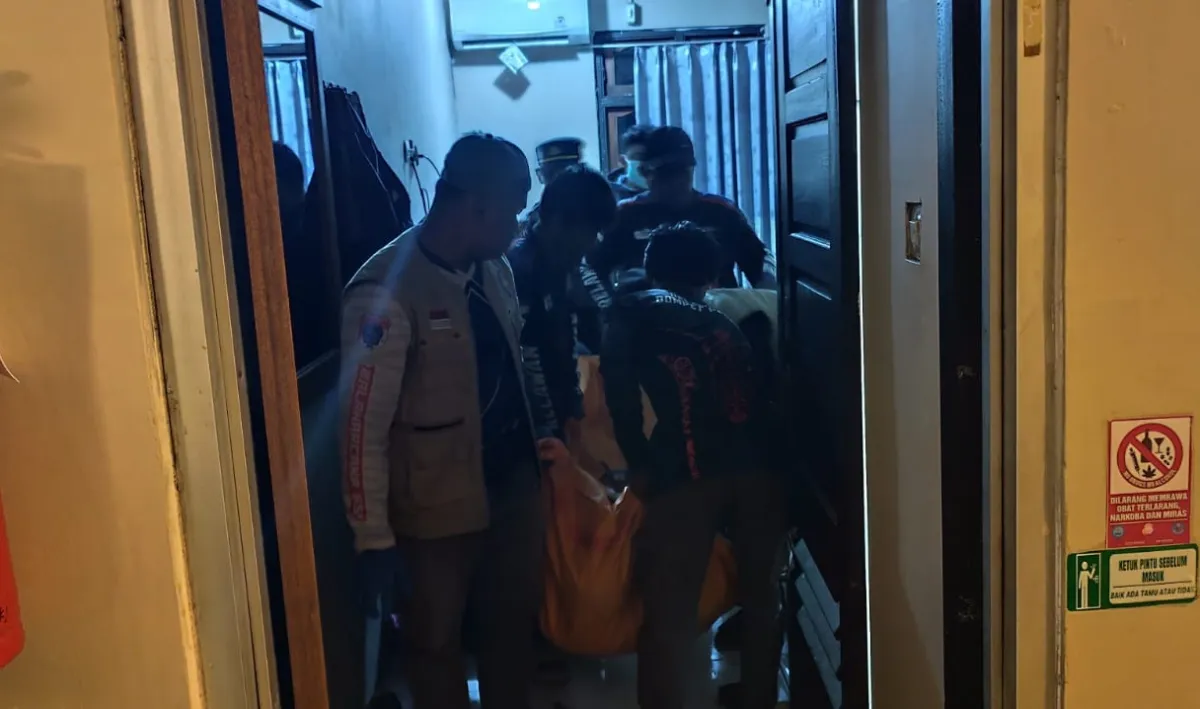 Identitas Karyawan Sparepart Mobil Terungkap, Polisi Sita Obat di TKP