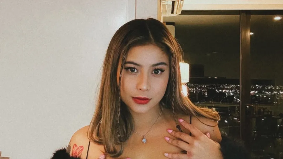 Artis Tanah Air Pilih Tinggalkan Indonesia untuk Cinta dan Karier