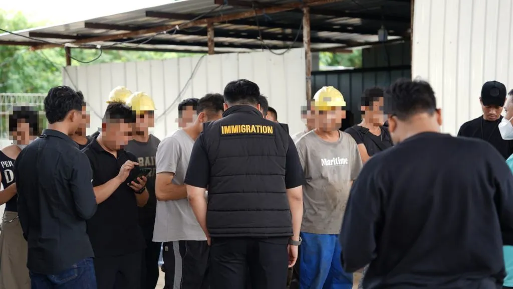 Sembilan WN Tiongkok Dideportasi Setelah Bekerja Ilegal di Cilincing