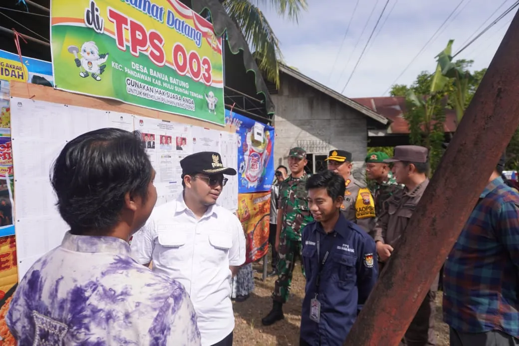 Bupati HST Pantau Pelaksanaan Pemilu 2024 dan Serukan Partisipasi Warga