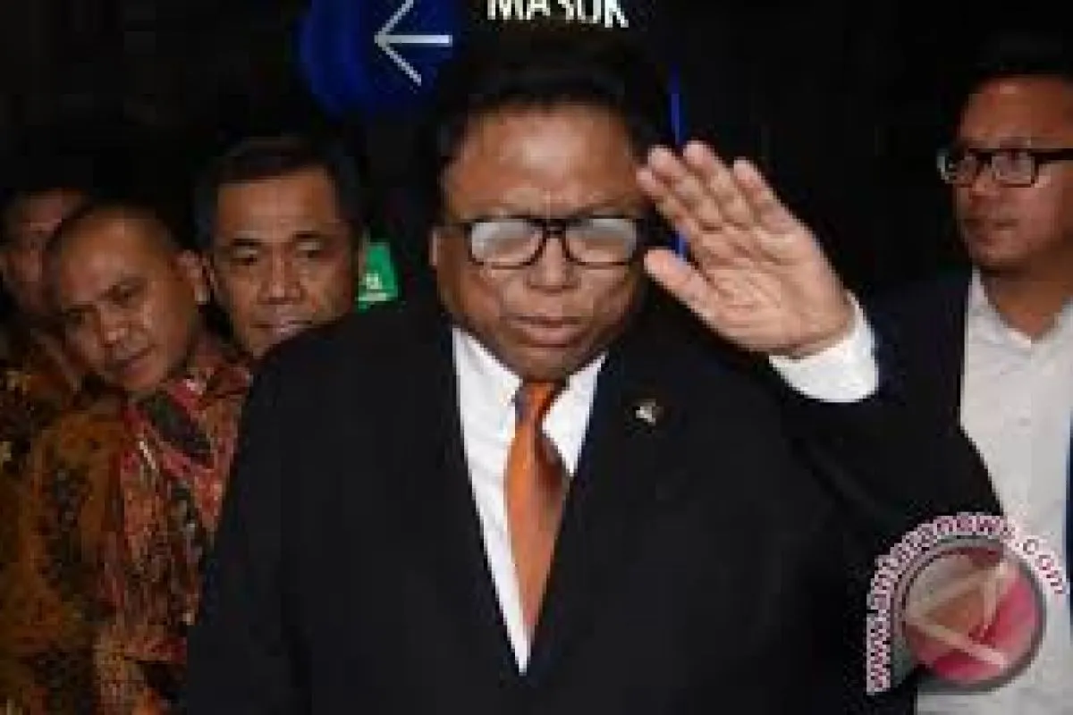 Oesman Sapta Terima Penghargaan Warta Bhakti Utama di HPN 2019