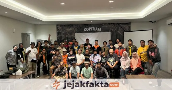 WALHI Sulsel Galang Komunitas Pecinta Alam untuk Gerakan Lingkungan yang Solid