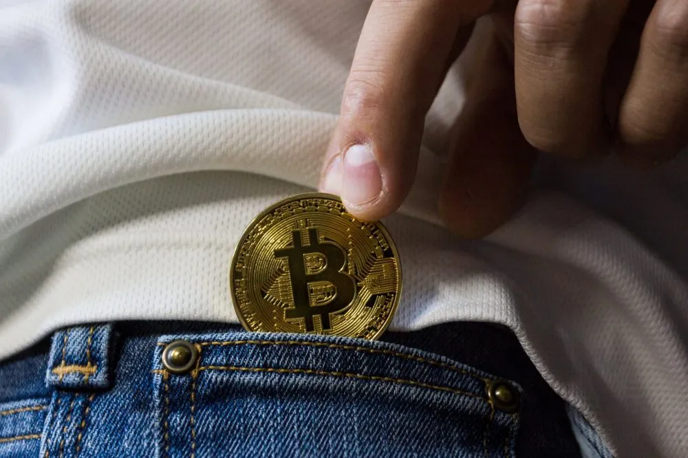 Bitcoin Berusaha Rebound ke $66.000 Setelah Lima Bulan Tertekan