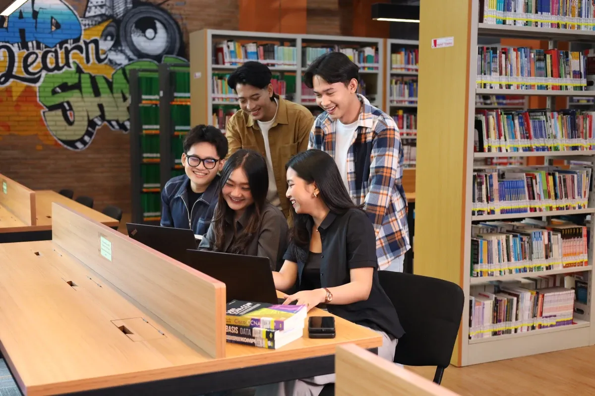 UBSI Cibitung Siapkan Lulusan Siap Kerja di Era Digital melalui Integrasi IT dan Komunikasi