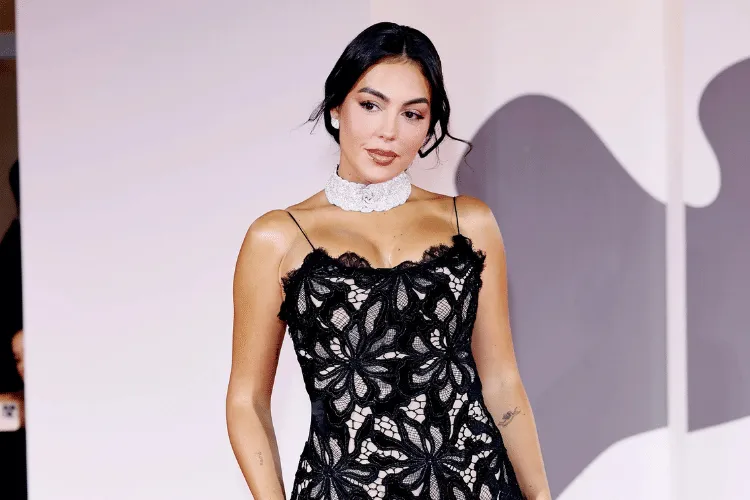 Gaya Fashion Menawan Artis di Festival Film Venice 2025