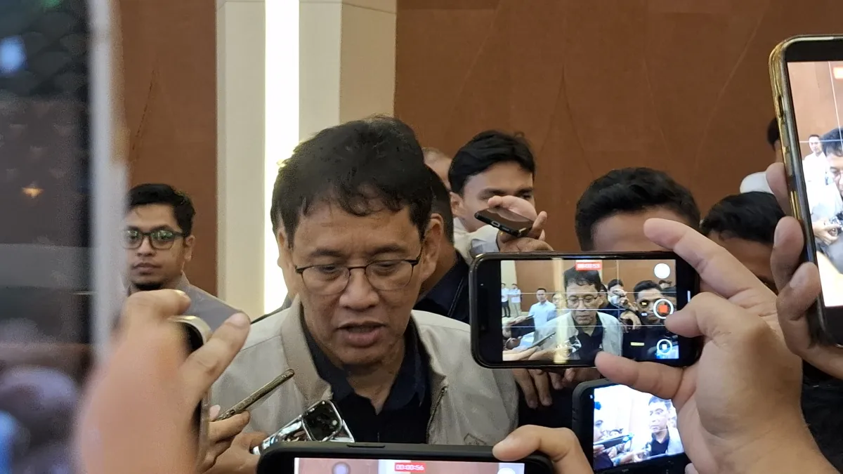 Buruh Harapkan THR Bebas Pajak, Purbaya Tunggu Instruksi Prabowo