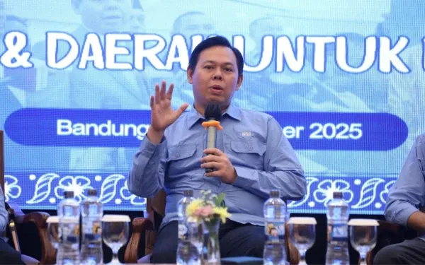 Ketua DPD RI Kritik Keteguhan Agrinas Impor Pikap India