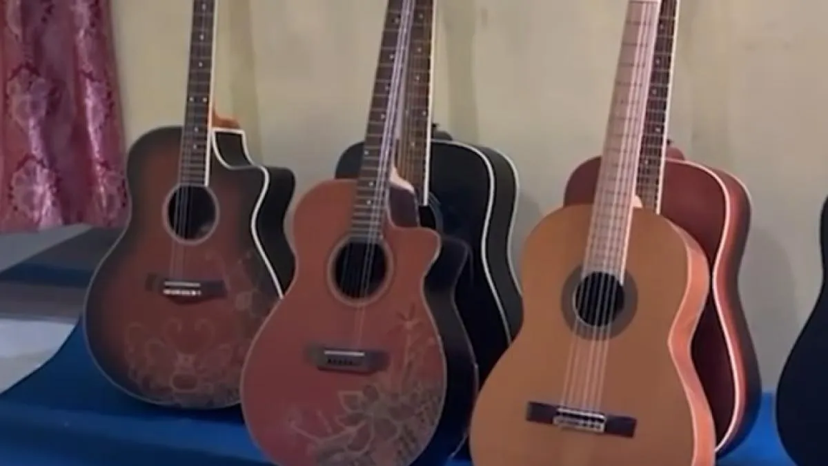Menelusuri Sentra Industri Gitar di Ngrombo, Sukoharjo: Pengalaman Edukasi yang Unik