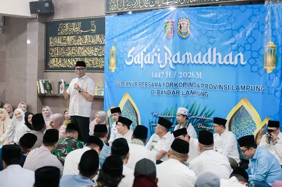 Gubernur Mirza Ajak Warga Bandar Lampung Gotong Royong Bangun Daerah pada Safari Ramadan
