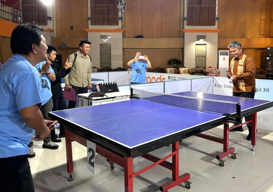 Wakil Bupati Tapanuli Utara Buka Turnamen Tenis Meja Rektor IAKN Tarutung Cup