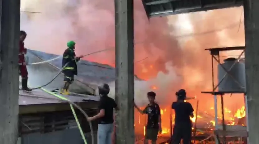 Korsleting Listrik Hanguskan Puluhan Rumah di Mendawai