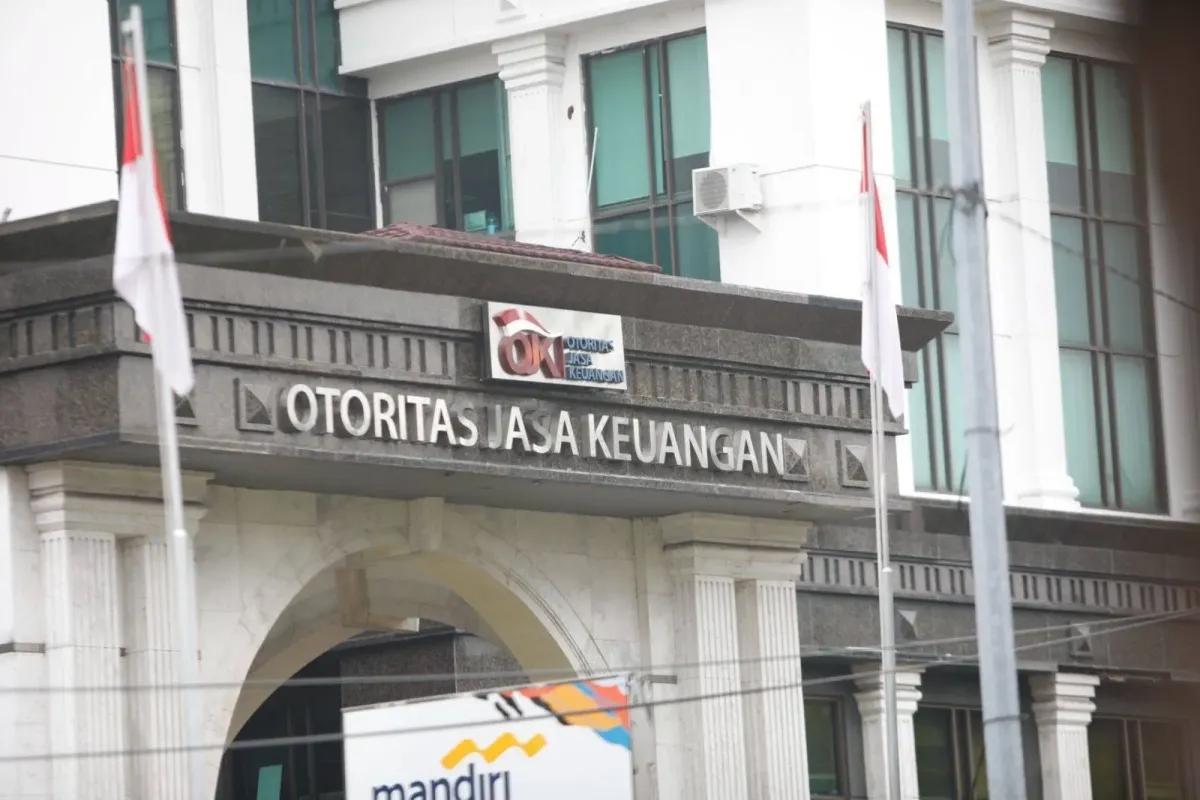 OJK Kenakan Denda Rp5,35 Miliar atas Manipulasi Saham oleh Pegiat Medsos
