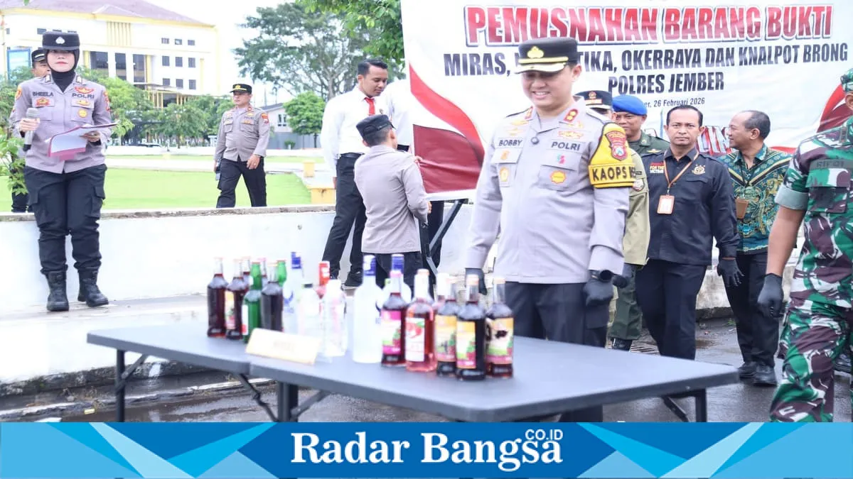 Kapolres Jember Pimpin Pemusnahan Miras dan Narkoba Jelang Ramadan