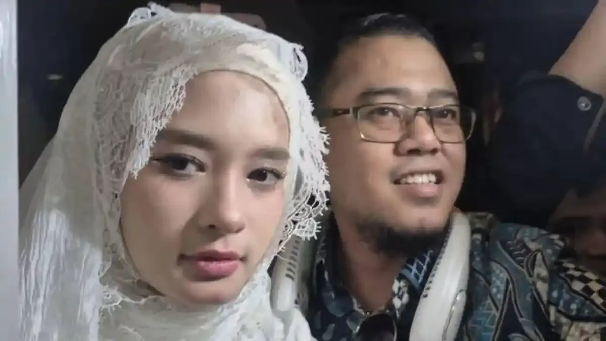 Inara Rusli Diam Saat Ditanya Pernikahan Mantan Suami, Virgoun