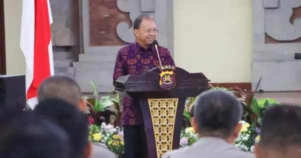 Gubernur Koster Ajak Polda Bali Tingkatkan Pengawasan Wisman Nakal