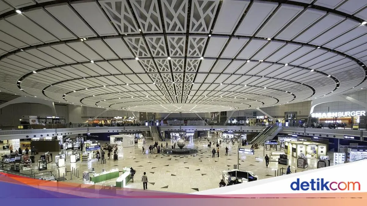Peringatan Perjalanan Dikeluarkan Bandara Jeddah Pasca Serangan AS-Israel ke Iran