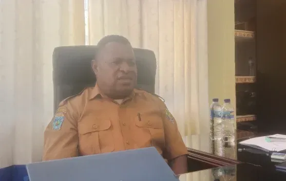 Dinas Perindagkop Kaimana Terapkan Wajib Apel Pagi Dua Kali Sepekan