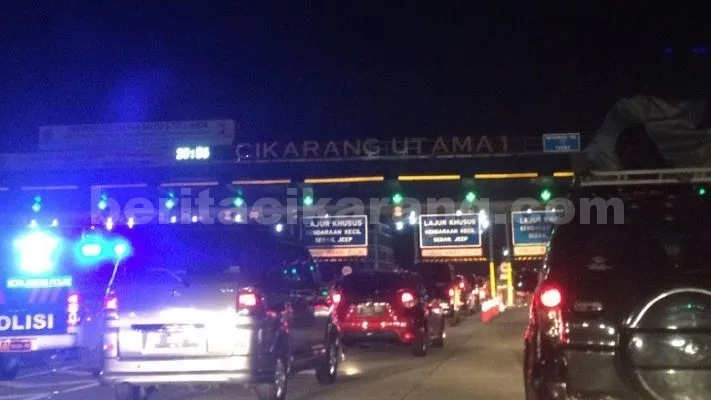 Peningkatan Arus Balik Natal di Gerbang Tol Cikarang Utama