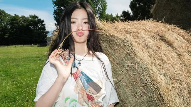 Kya KiiiKiii Menjadi Sorotan Berkat Visual Memukau, Disebut Penerus Wonyoung IVE
