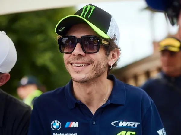 Valentino Rossi Siapkan Film Dokumenter, Brad Pitt Jadi Kandidat Utama