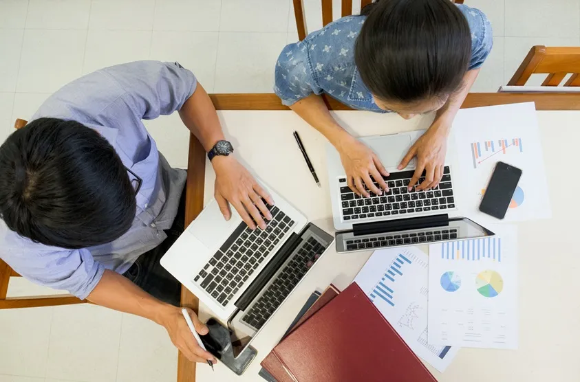 Mahasiswa Sistem Informasi: Menjaga Privasi Data di Era Oversharing