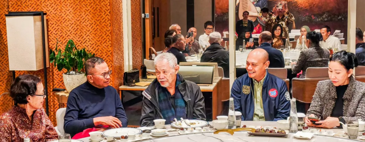 Buka Puasa Bersama Jawa Pos Holding: Dahlan Iskan dan Goenawan Mohamad Bertemu Kembali