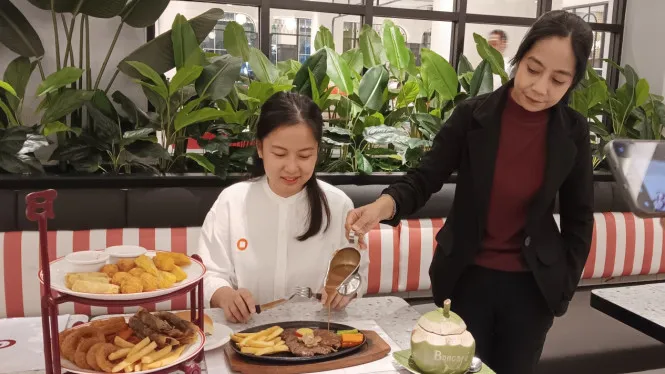 Boncafe Rayakan 49 Tahun Menjaga Cita Rasa Steak Legendaris