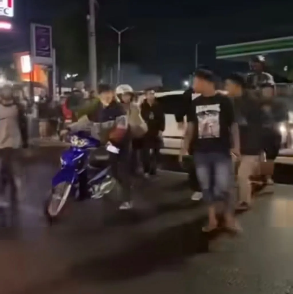 Warga Bubarkan Balap Liar di Malang, Motor Dibuang ke Sungai